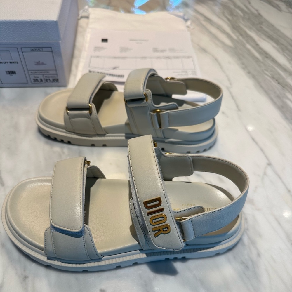 Christian Dior - Dioract sandal in neutral. Size 8.5